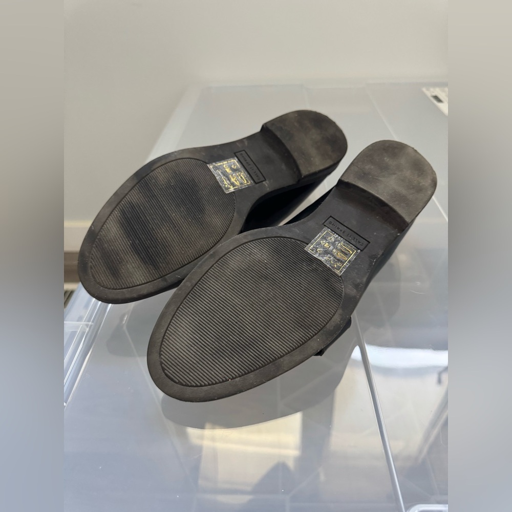 Call it spring loafers - Picture 5 of 6